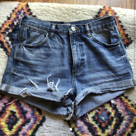 TOPSHOP MOTO ROSA shorts! - Picture 1 of 3